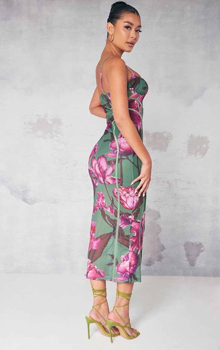 https://cdn-img.prettylittlething.com/2/a/b/1/2ab13fb584c911fabdf0820191e98a696a4e6d6d_cna9119_1.jpg